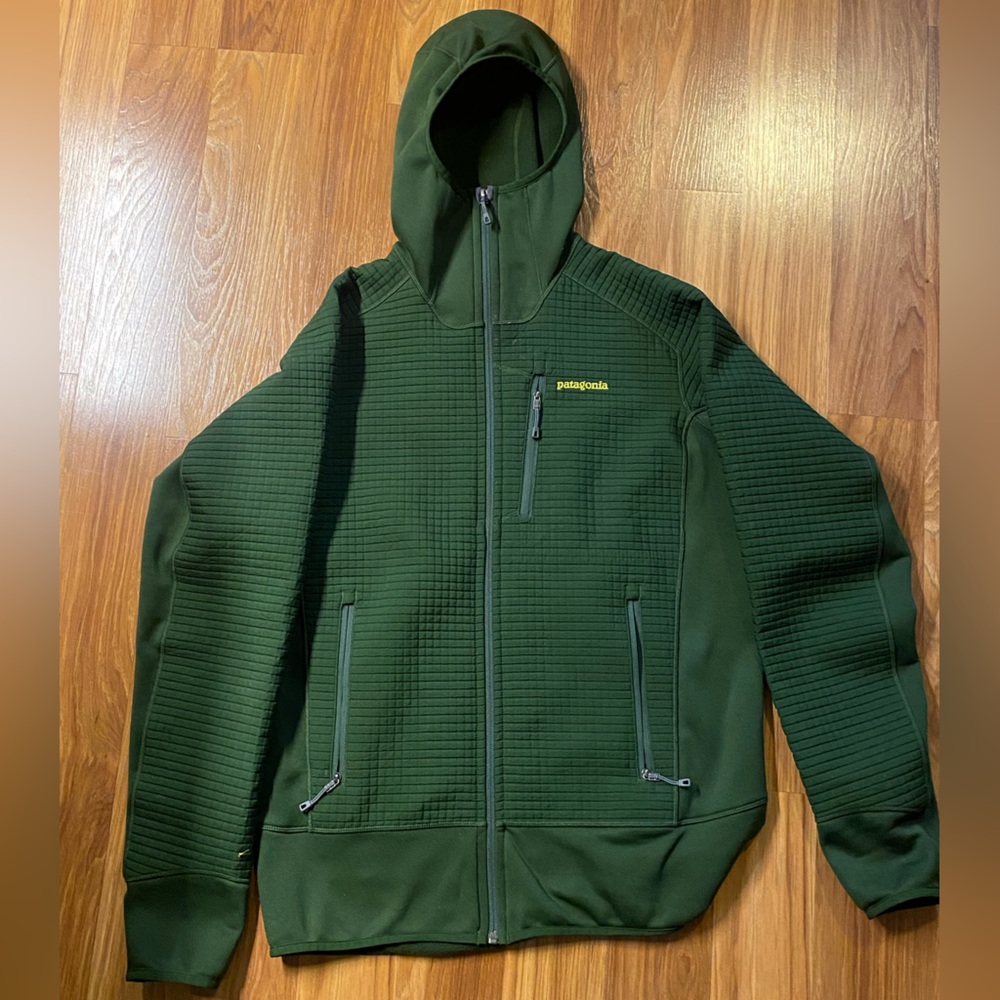 Beautiful Patagonia quilted zip-up jacket size M men’s